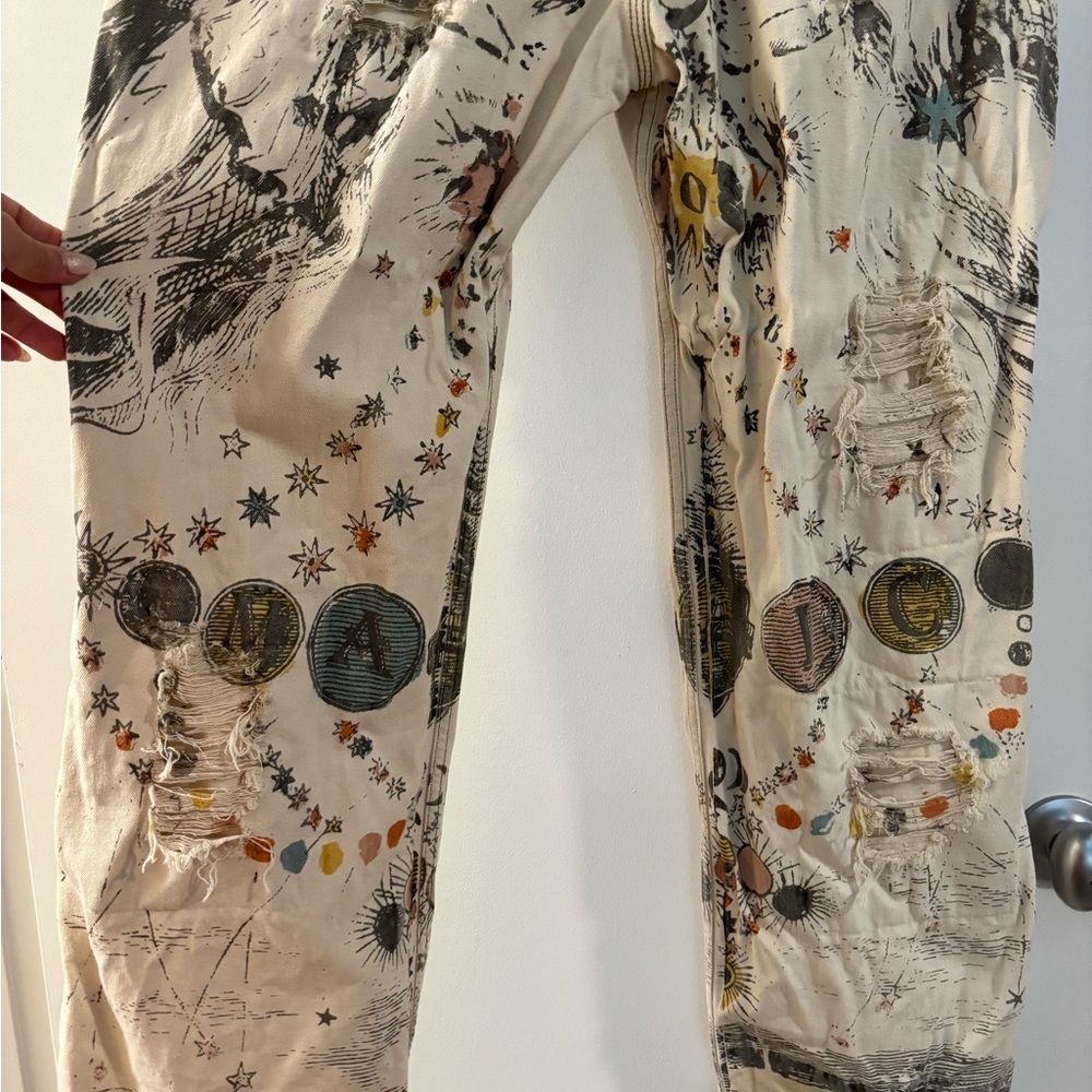LAST CHANCE Magnolia Pearl Graphic Pants - Cream